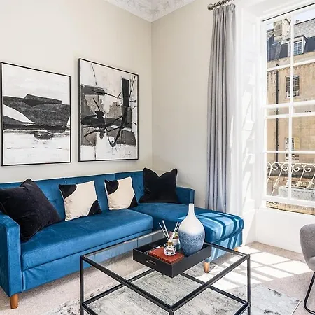 Brand New Listing Beautiful 2 Bedroom Apartment Bath Exterior photo