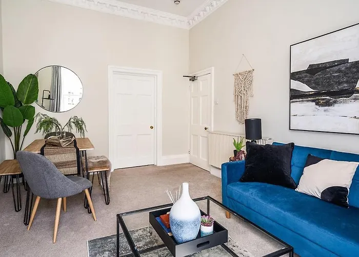 Brand New Listing Beautiful 2 Bedroom Apartment